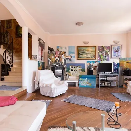 Вилла Luxury Unique Emily With Amazing Sea View *
