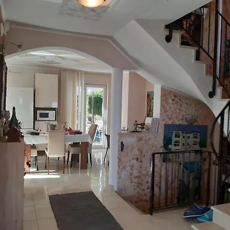 Вилла Luxury Unique Emily With Amazing Sea View