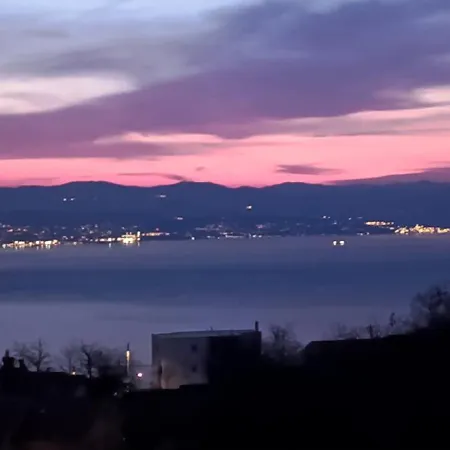 Вилла Luxury Unique Emily With Amazing Sea View Ловран