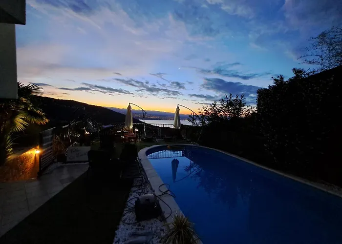 Villa Luxury Unique Emily With Amazing Sea View *