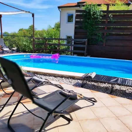 Luxury Unique Emily With Amazing Sea View