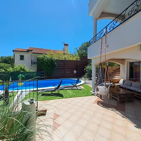 Vila Luxury Unique Emily With Amazing Sea View *