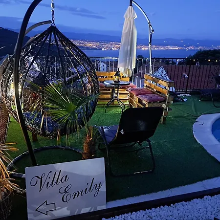 Vila Luxury Unique Emily With Amazing Sea View *