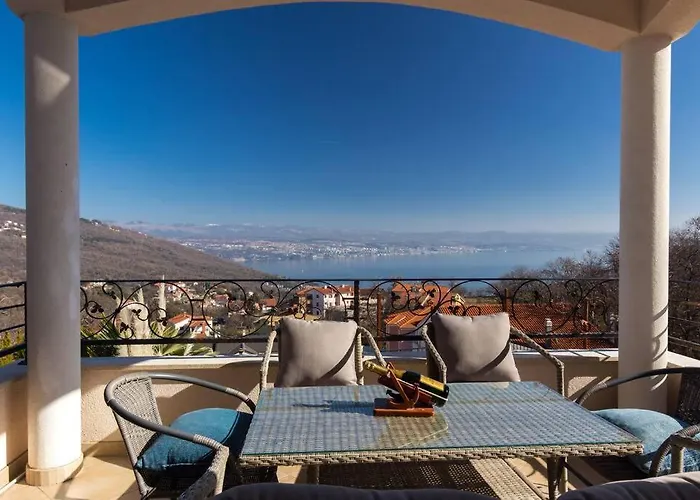 Luxury Unique Emily With Amazing Sea View Villa