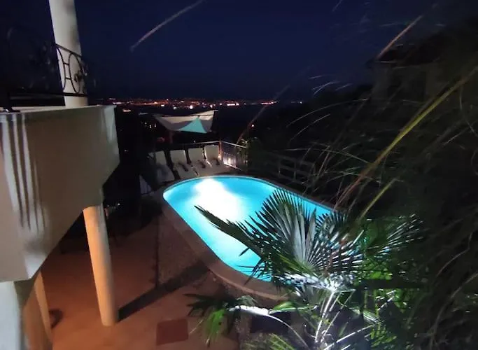 Luxury Unique Emily With Amazing Sea View
