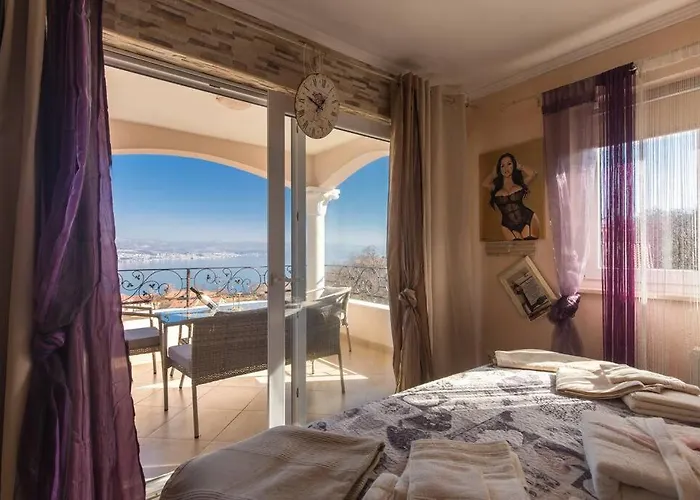 Villa Luxury Unique Emily With Amazing Sea View *