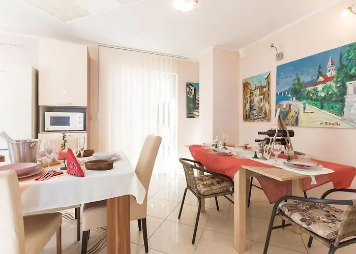 Luxury Unique Emily With Amazing Sea View