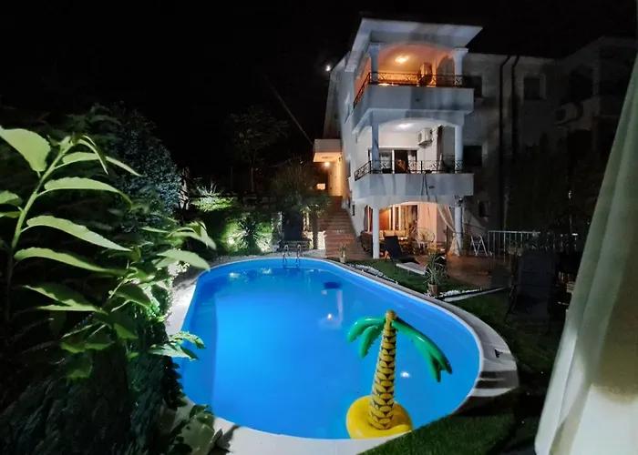 Luxury Unique Emily With Amazing Sea View